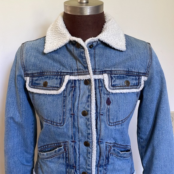 Volcom Sherpa Lined Jean Jacket - Picture 2 of 9